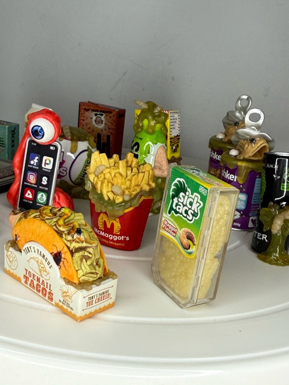 Gross Miniature Bundle - Picture 5 of 10